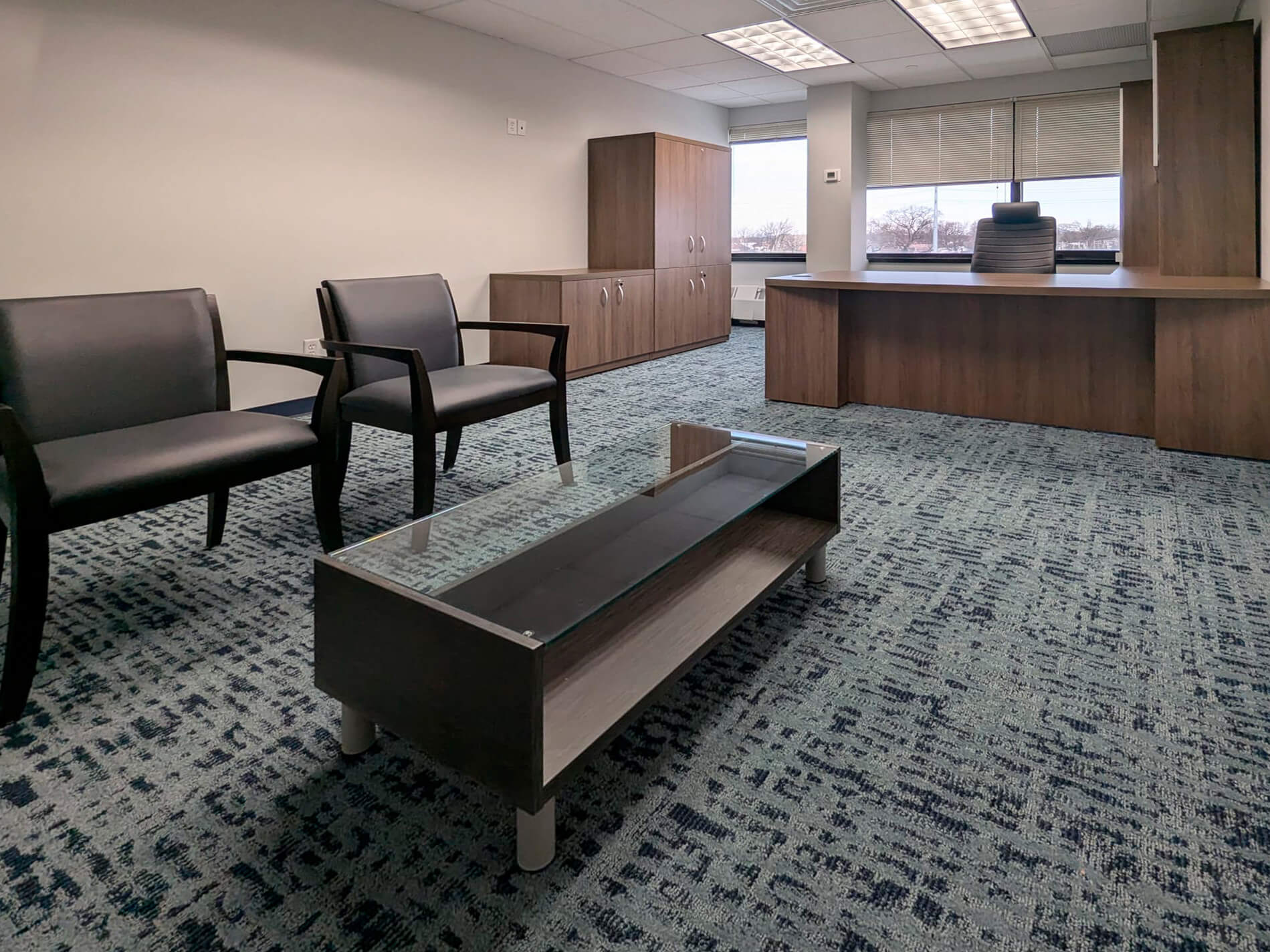 Office lounge furniture 490 1